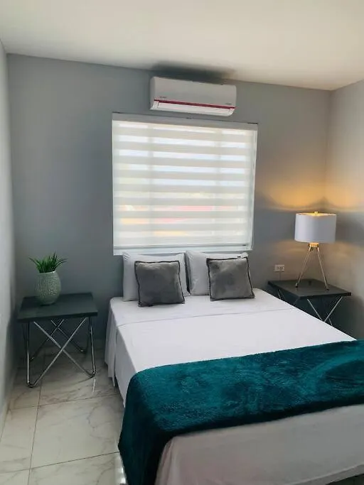 Xevize Apartment 3 Palm Beach